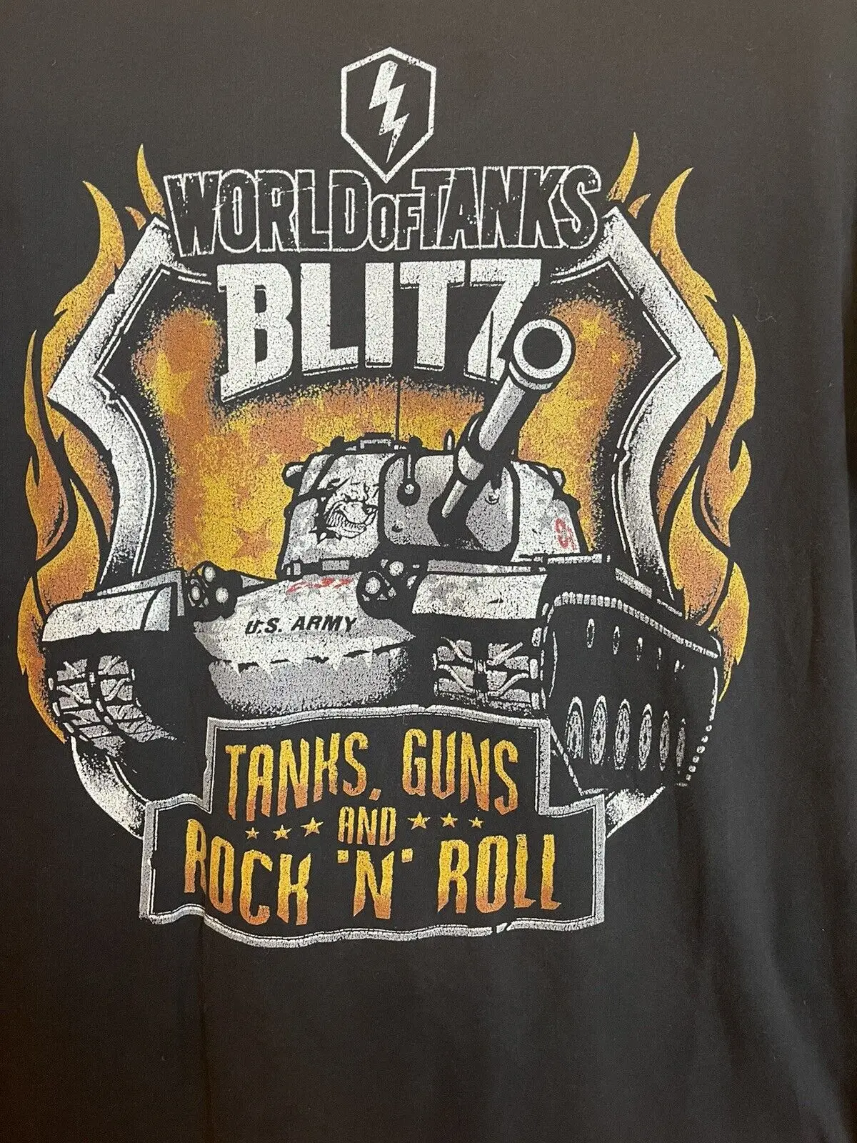 World Of Tanks Blitz Tanks, Guns & Rock N Roll T Shirt Adulto Grande Nero