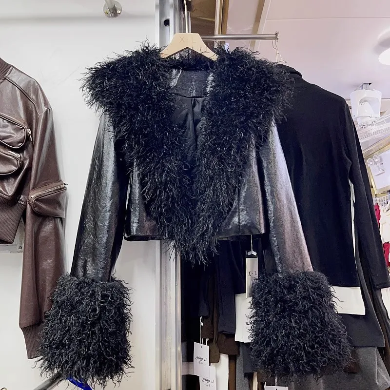 

Уличная модная черная короткая куртка из искусственной кожи, теплая байкерская куртка из искусственной овечьей шерсти с лацканами и длинным рукавом для осени и зимы