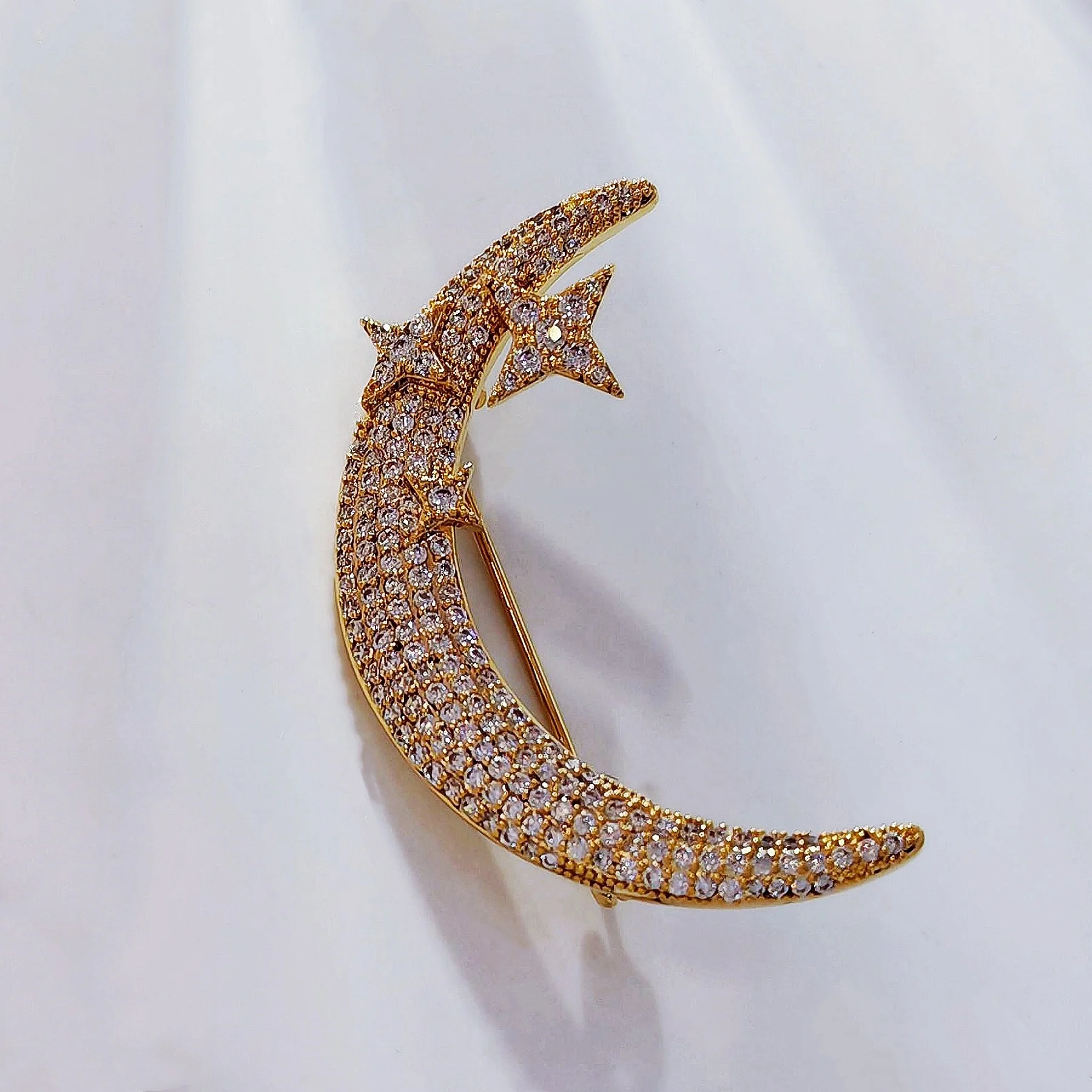 Simplistic Fashion Gold Tone CZ Trio Star & Crescent Moon Brooch Pin for Unisex Jewelry