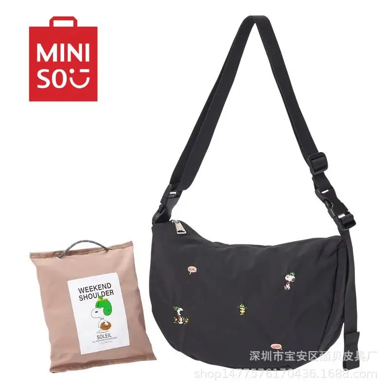 

Snoopy Kawaii Single Shoulder Crossbody Bag Cartoon Cute Three-Dimensional Embroidery Waterproof Chest Bag for Girlfriends Gift