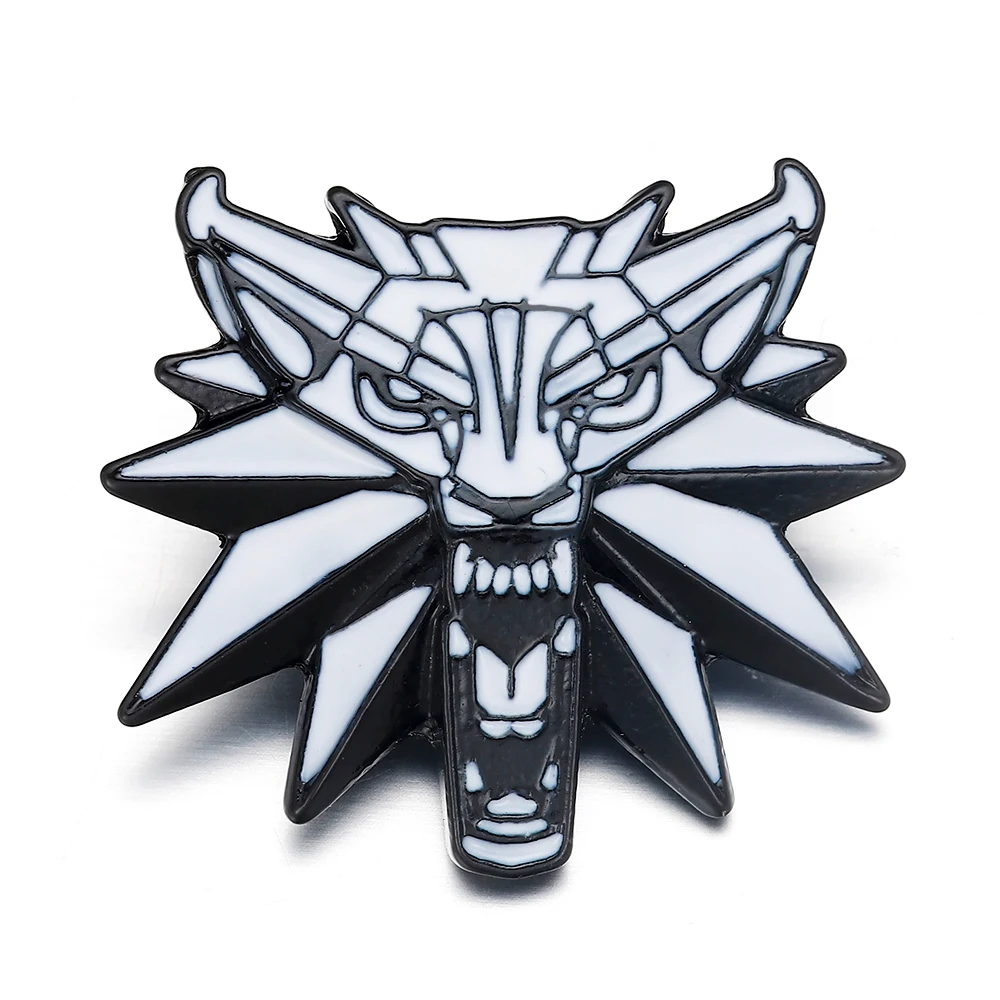 Enamel Brooch Pin Wizard 3 Wild Hunt Wolf Head Personality Lapel Pin Jewelry Men's Game Cosplay Badge Accessories