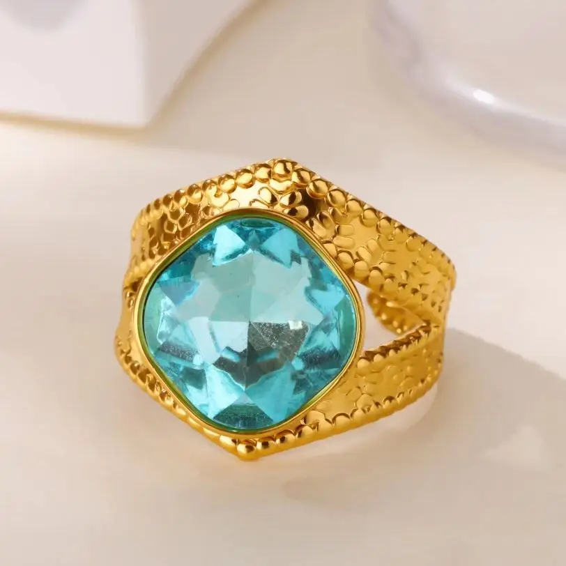 Zirconia Rings for Women Girls with Geometric Heart Design