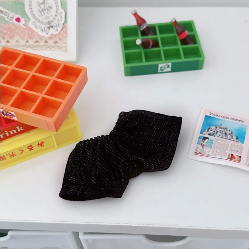 thumbnail image 1 of Mini ropa de felpa para muñecas de 17cm, accesorios para traje, Kpop, Exo, Labubu, Idol, Papá Noel, sombrero, pantalones cortos, ropa de Año Nuevo, 1 of 5
