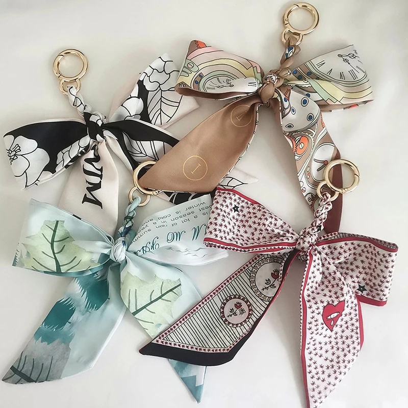 

Hand-woven Silk Scarf Bow Keychain Charm Pendant Bowknot Key Holder Tassels Car Keychains Women Keyring Horseshoe Buckle Bag