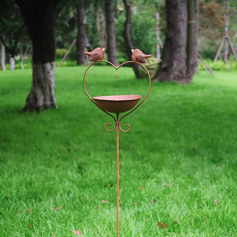 Elegant Cast Iron Bird Feeder for Outdoor Spaces