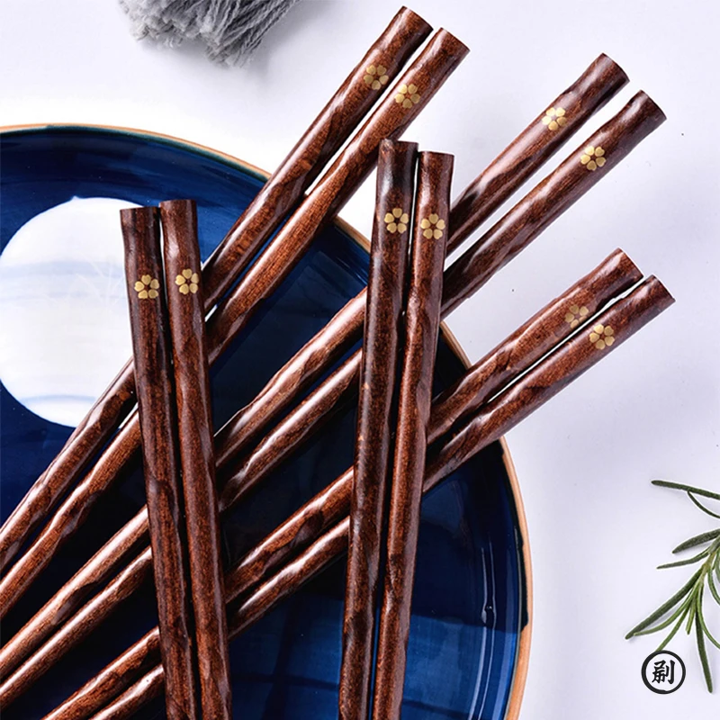 5 Pairs Japanese Sushi Chopsticks Natural Wooden Reusable Korean Chinese Food Chop Sticks Set