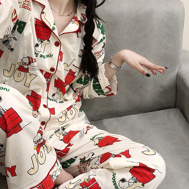 thumbnail image 1 of Pijama de Snoopy con diseño de árbol de Navidad, cárdigan suave de dibujos animados para mujer, pantalones de manga larga para parejas, traje de servicio a domicilio de anime, regalos para niñas, 1 of 5