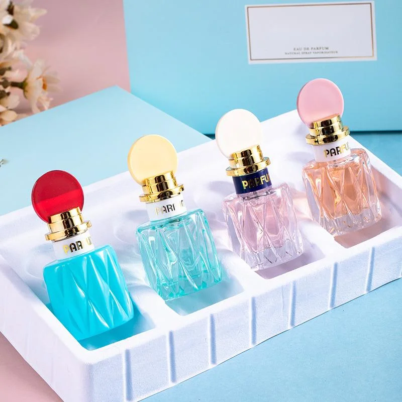Nuovo profumo caldo, fragranza duratura, profumo leggero, set di profumi da donna, confezione regalo di profumo da donna autentico piccolo profumo da donna._voghion.com