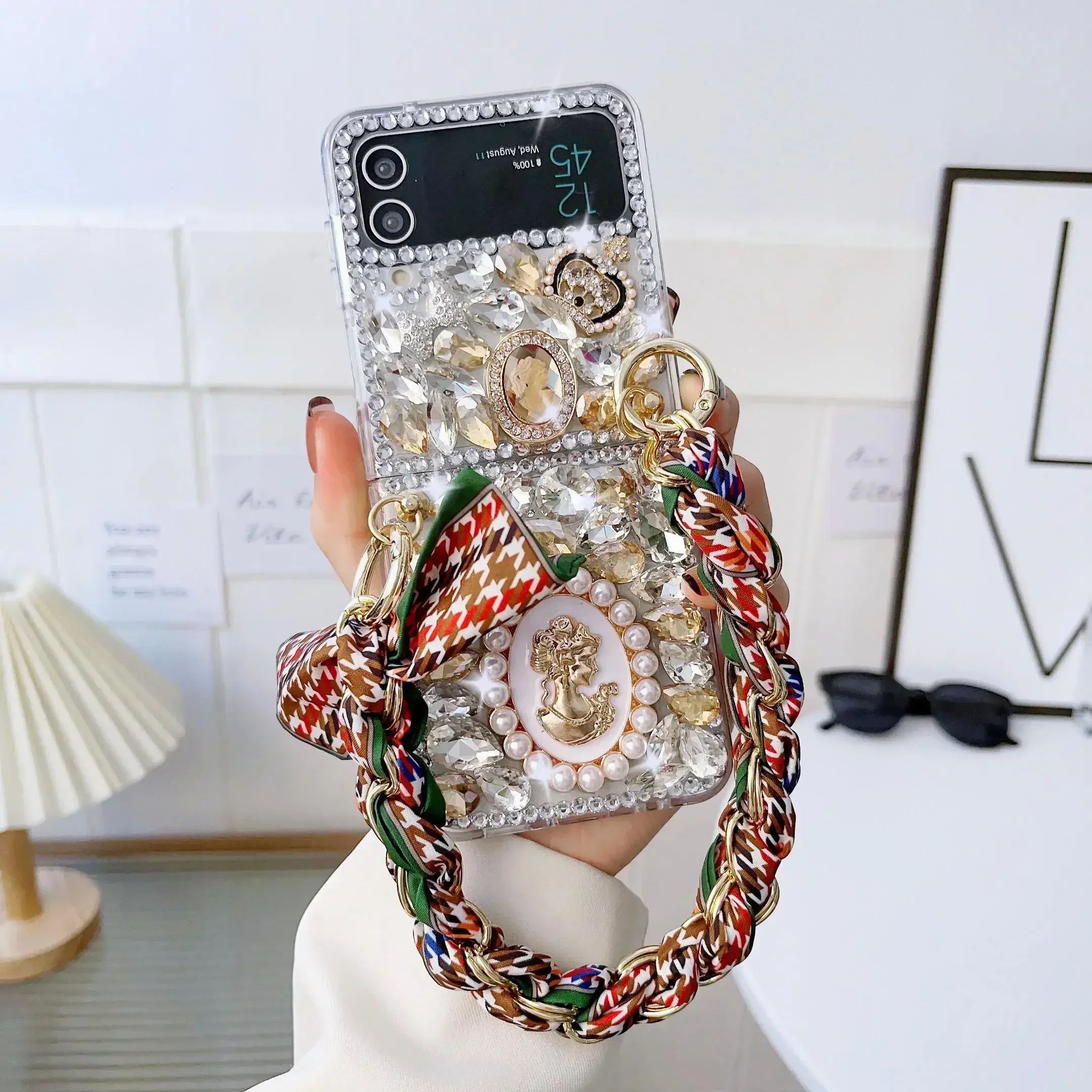Bling Diamond Silk Scarf Bracelet Chain Case for Samsung Galaxy Z Flip 4 5 ZFlip3 ZFlip6 phone case