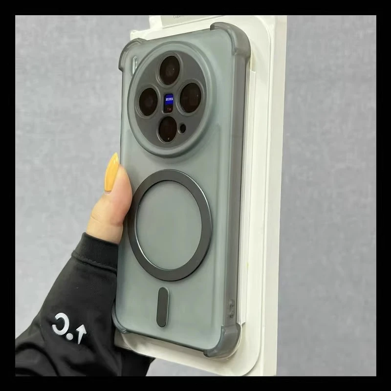 Magnetic Shockproof Clear Silicone Case with Wireless Charging Compatibility
