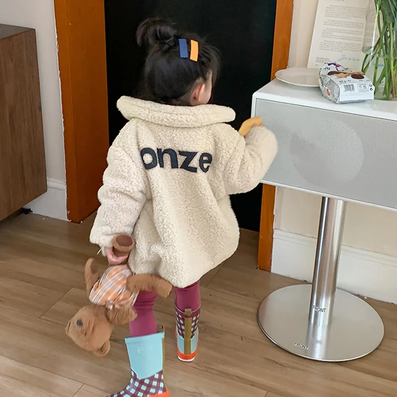 �β��� �ܱ� ��̿� ���� �÷��� ���� ��Ʈ ���ƿ� �Ƿ�, �ܿ� �Ż�ǰ