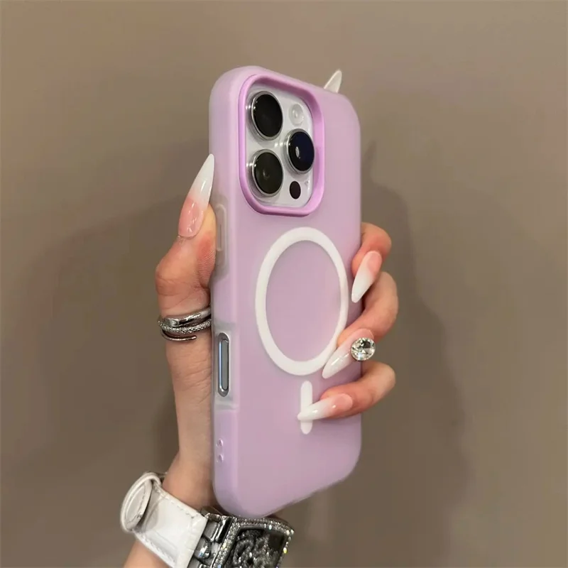 รูปสินค้า เคสซิลิโคน 2-in-1 ป้องกัน iPhone 16/15/14/13/12/11 พร้อมแม่เหล็ก