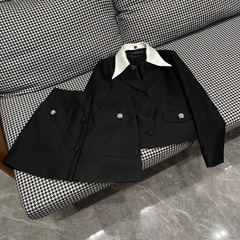 

12.11 KlasonBell Fashion Spring New Contrast Color Lapel Detachable Design Diamonds Button Short Jacket Or Skirt Set Women