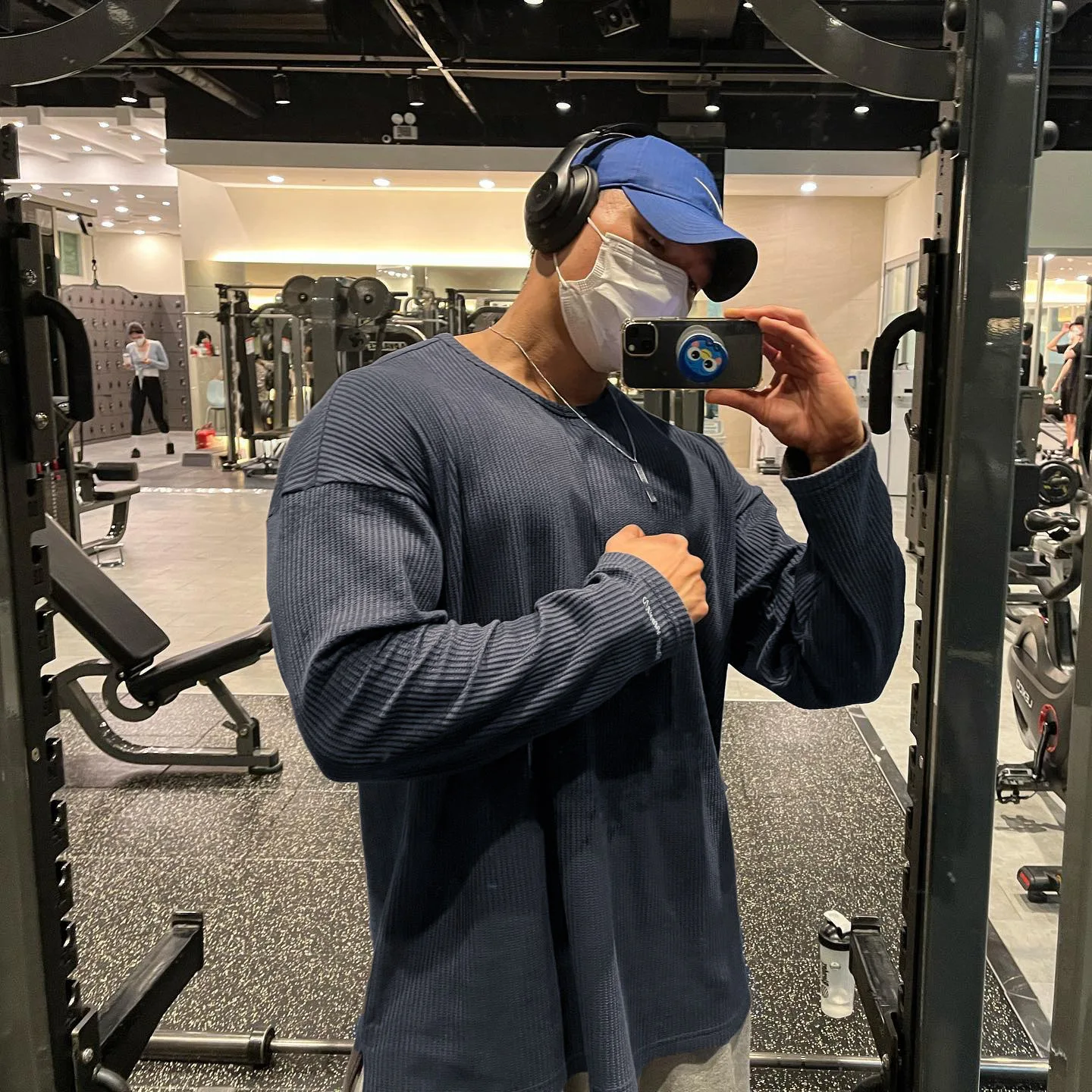 

High quality Loose T-shirt Men Gym Fitness Long Sleeve Shirt Male Running Sport Tees Tops Fashion Streetwear Sweatshirt Apparel