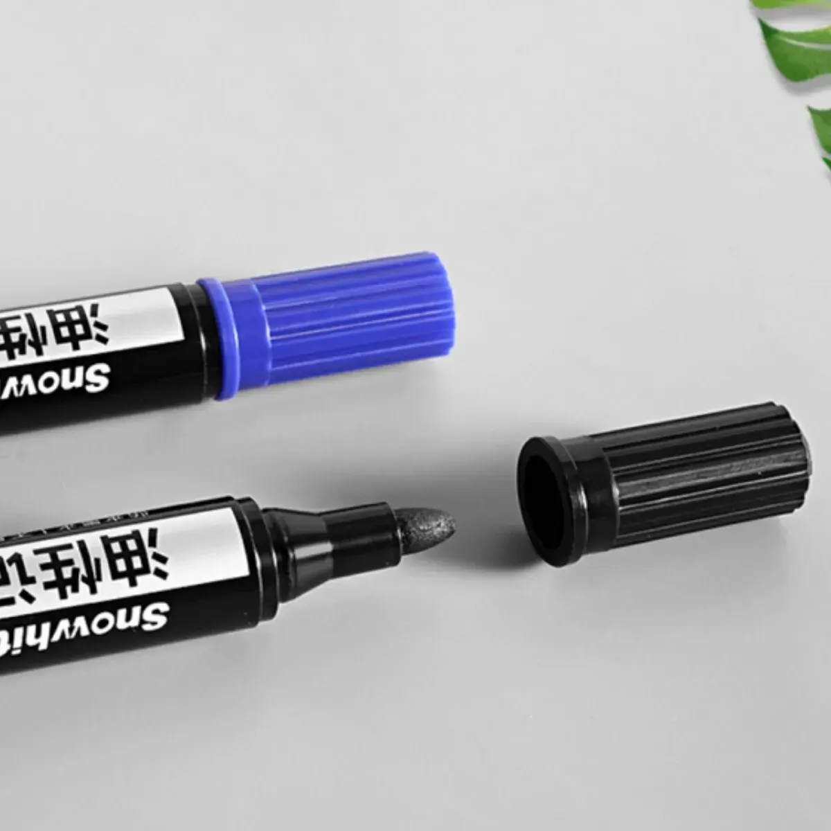 10pcs Oil Based Paint Pen Quick Dry Waterproof Marker for Rock Wood Fabric Plastic Canvas Glass Mugs