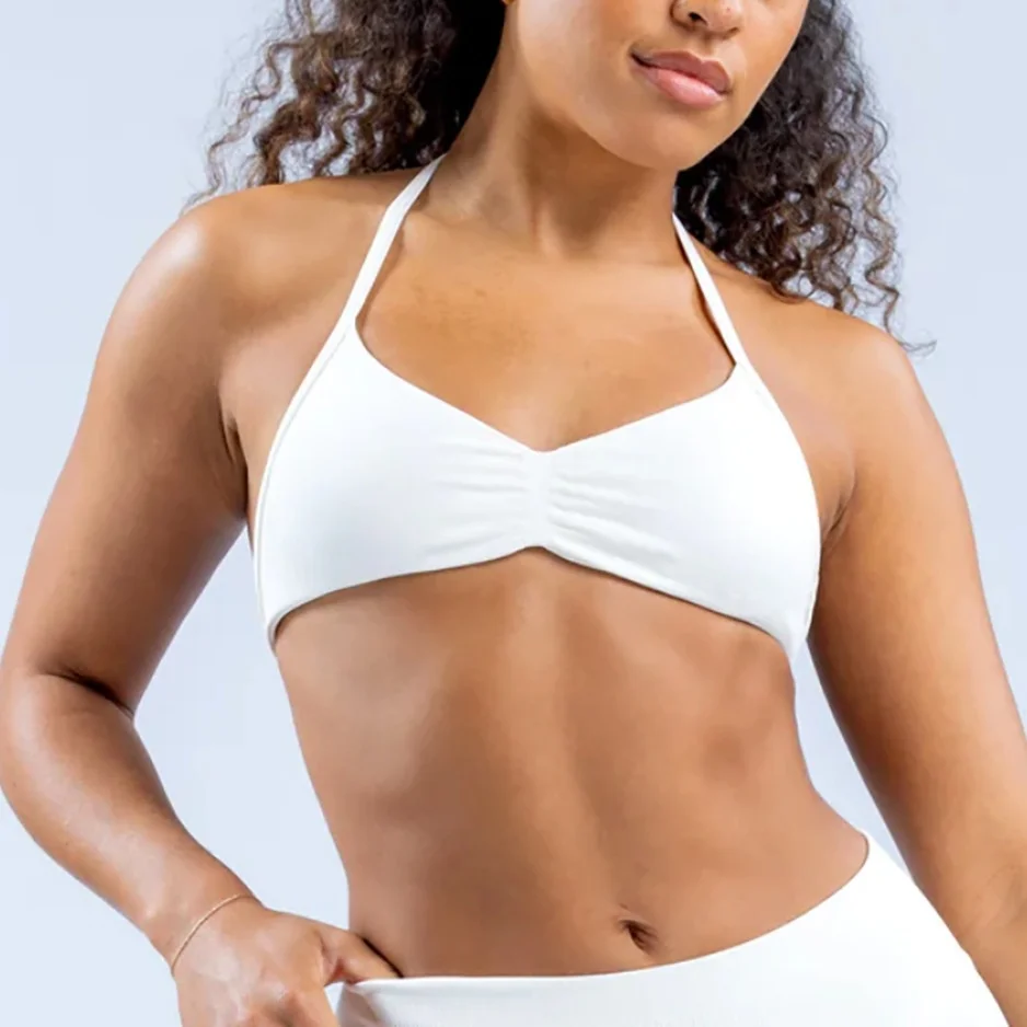 Ultimate Performance Strappy Sports Bra – Stylish Backless Design with Removable Cups