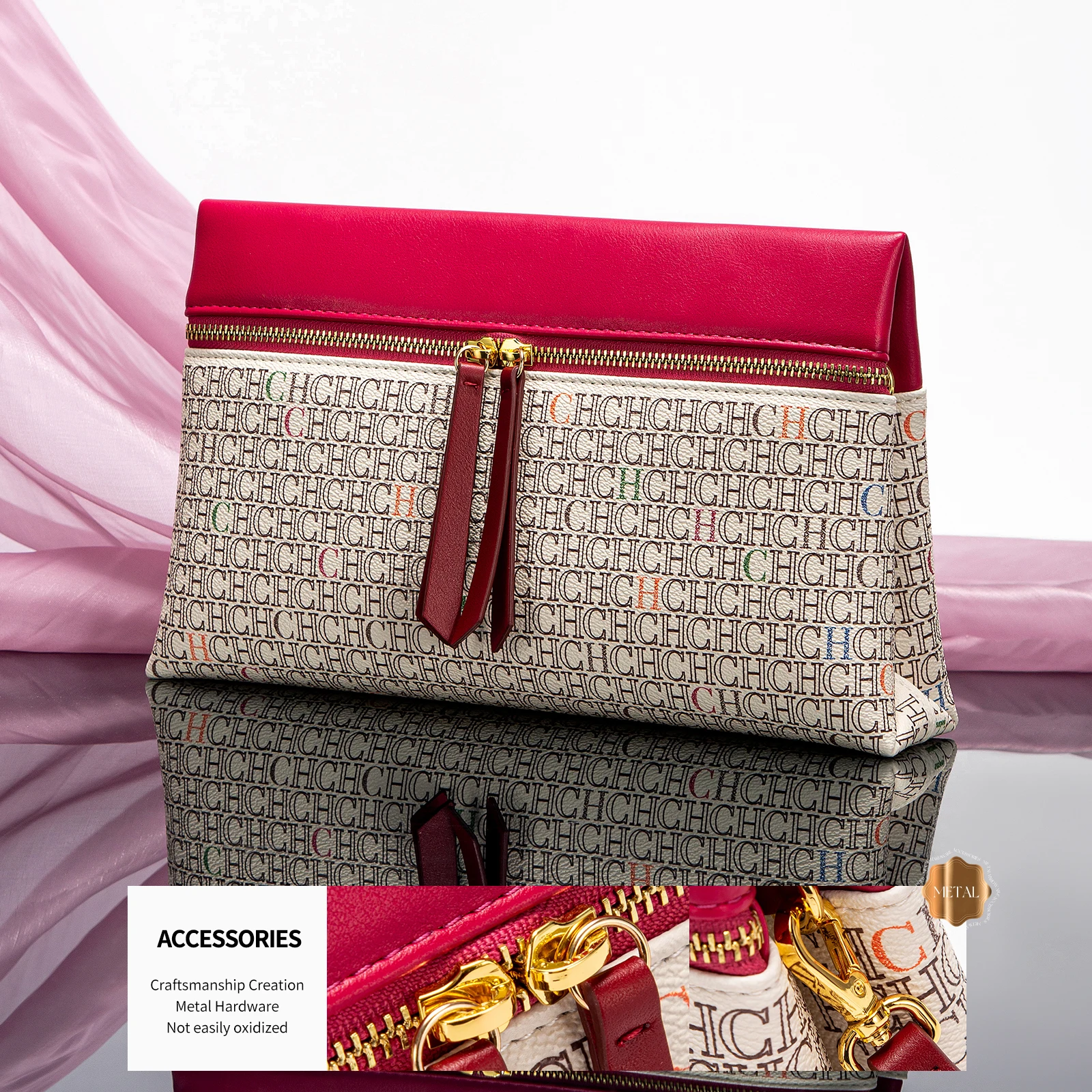 حقيبة كتف نسائية من تصميم CHCH، تتميز بتصميم ساعي...