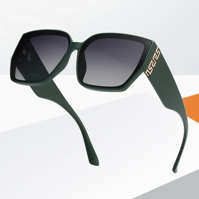 

2023 New Fashion Gradient Sunglasses Men Women Square Frame Sun Glasses Ladies Metal Vintage Luxury UV Protection Gafas De Sol