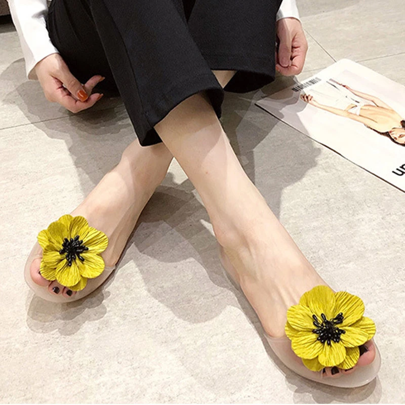 Women Sandals Fashion Flat Flower Female Pleated Shoes Ladies Solid Open Toe Sweet Beach Outdoors Slip On Footwear New 2022