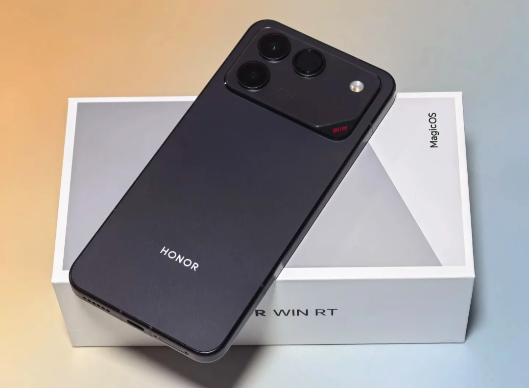 Google Play New Honor WIN RT 5G Snapdragon8 Elite 6.83inch OLED 185Hz 50MP Camera 100W 10000Mah Battery NFC OTA China Version