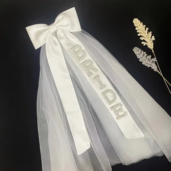 Elegante velo da sposa con fiocco - Poliestere di alta qualità, perfetto per matrimoni e addii al nubilato - Ideale come accessorio fotografico per matrimoni
