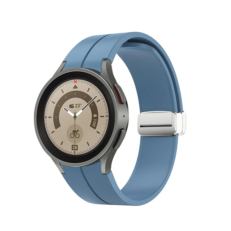 Magnetic Clasp Silicone Band Strap with Classic Design