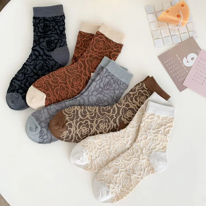 

3 Pairs Spring New Products Good Quality Women's Mid-tube Socks College Wind Camellia Three-dimensional Cotton Socks Wholesale