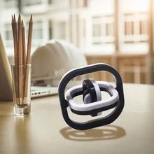 

Hot 3D Flip Finger Spinner Fidget Toy Fingertip Gyro Relief Stress Kid Child Fun Hand Top Spinning Sensory Toy Anti-Stress Gift