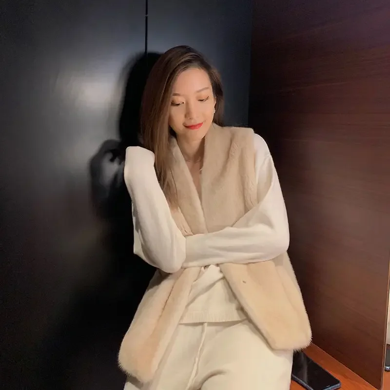 Fur Vest Women's Autumn and Winter New Korean Version Hooded Mid-length Solid Color High-end Jacket Warm Pocket Jacket Fur Coat