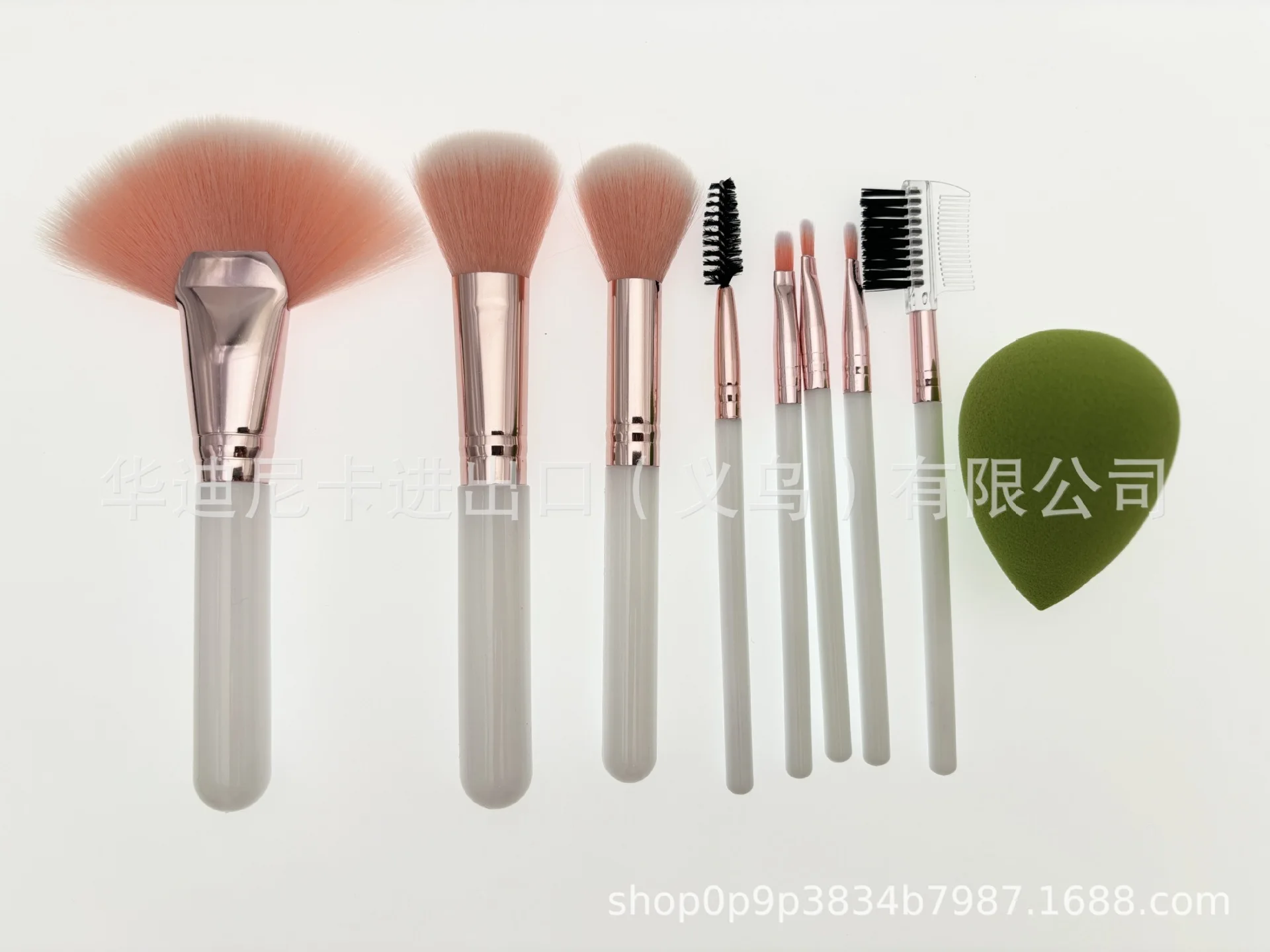 8-Piece Portable Makeup Brush Set with Color Box Packaging 1 hmqViviiyNSAyin9WuaTt6vQ3MnMX9nYyhc0