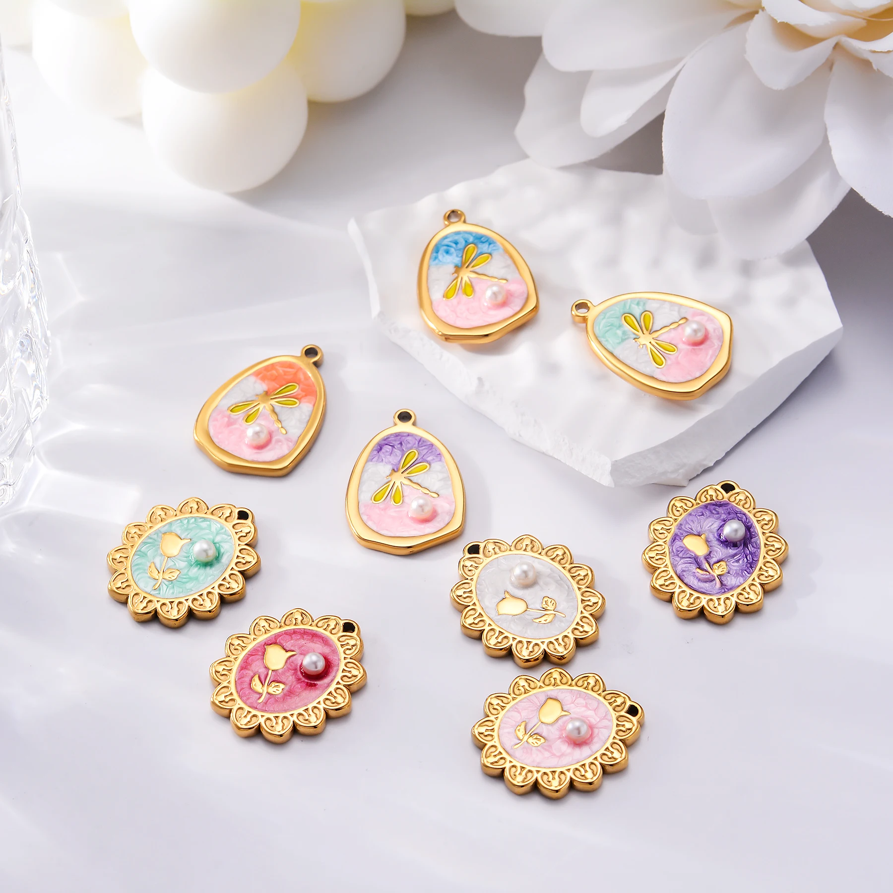 ZLINXI Collier Femme Papillon Émail Barbie Fairytopia Mermaidia - Pendentif Multicouche Perles Imitation, Bijoux Fantaisie Élégant