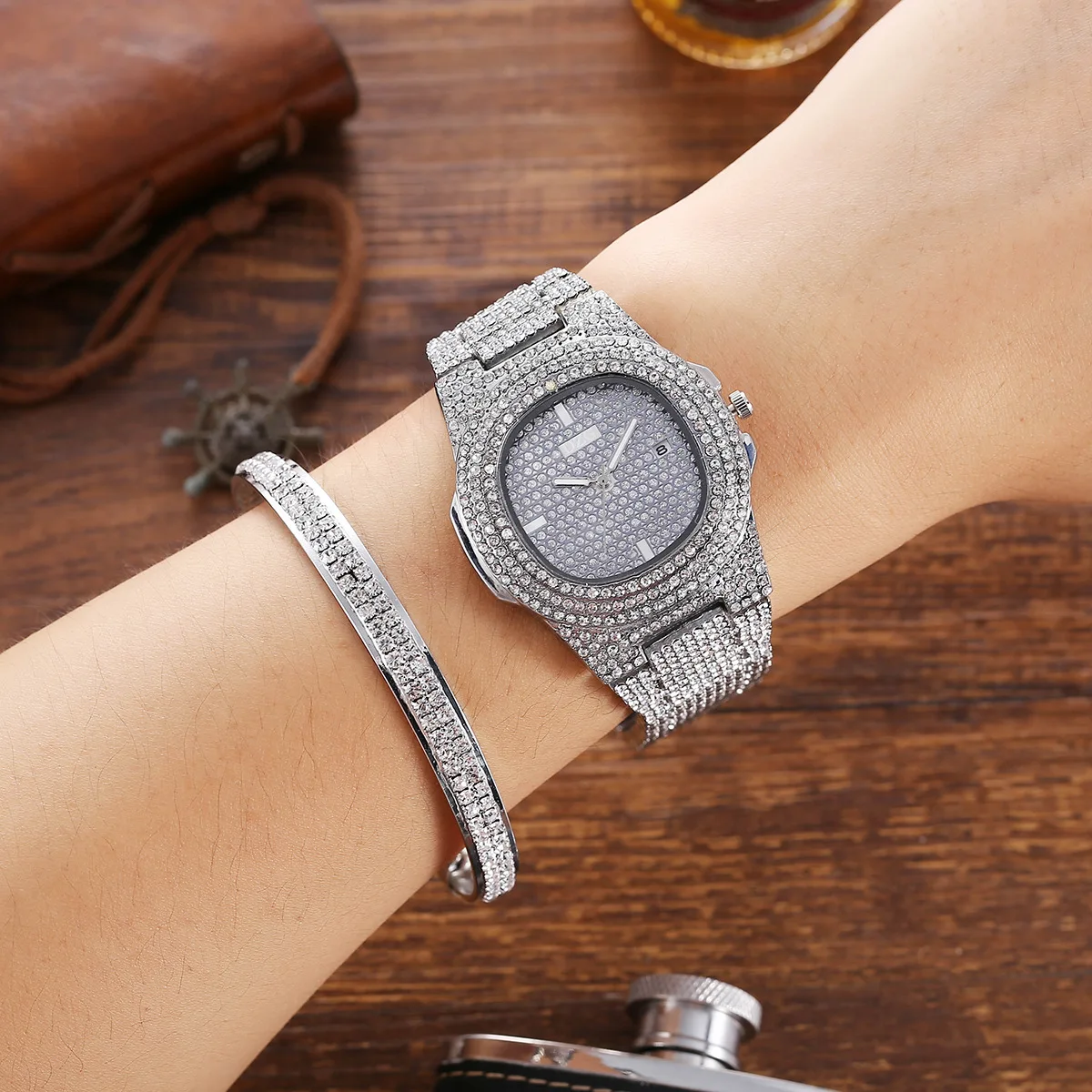 2PCS Watch + Bangle for Women Bling Bling Bracelet Iced Out Watch Diamond Hip Hop Watches Luxury Gold Watch Women Jewelry Set