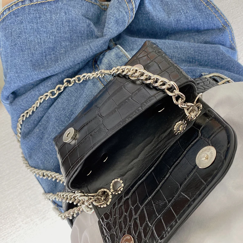 Mini Women Waist Bag Crocodile Pattern PU Leather Thick Chain Wild Waist Bags Lady Small Flap Crossbody Lipstick Bags Packs Sac