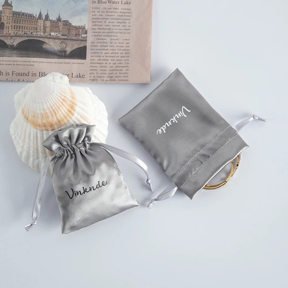 50pcs Satin Silk Gift Bags 7x9cm Custom Logo Jewelry Sack Hair Eyelash Makeup Earring Ring Necklace Pendant Drawstring Pouches