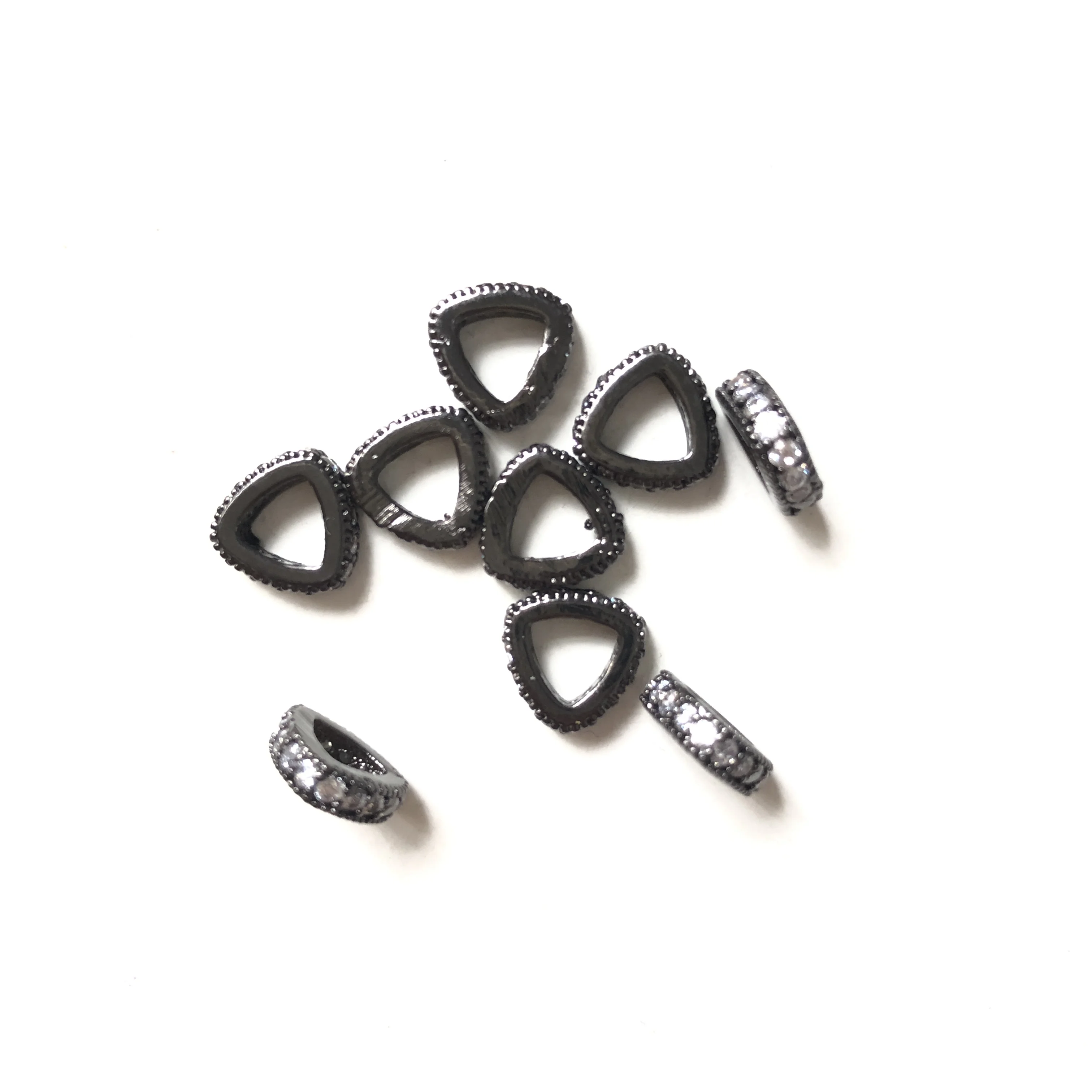 20pcs/lot 8mm Zirconia Paved Triangle Shape Spacers Beads Women Jewelry Bracelet Making DIY Loose Beads Waist Accessories Supply