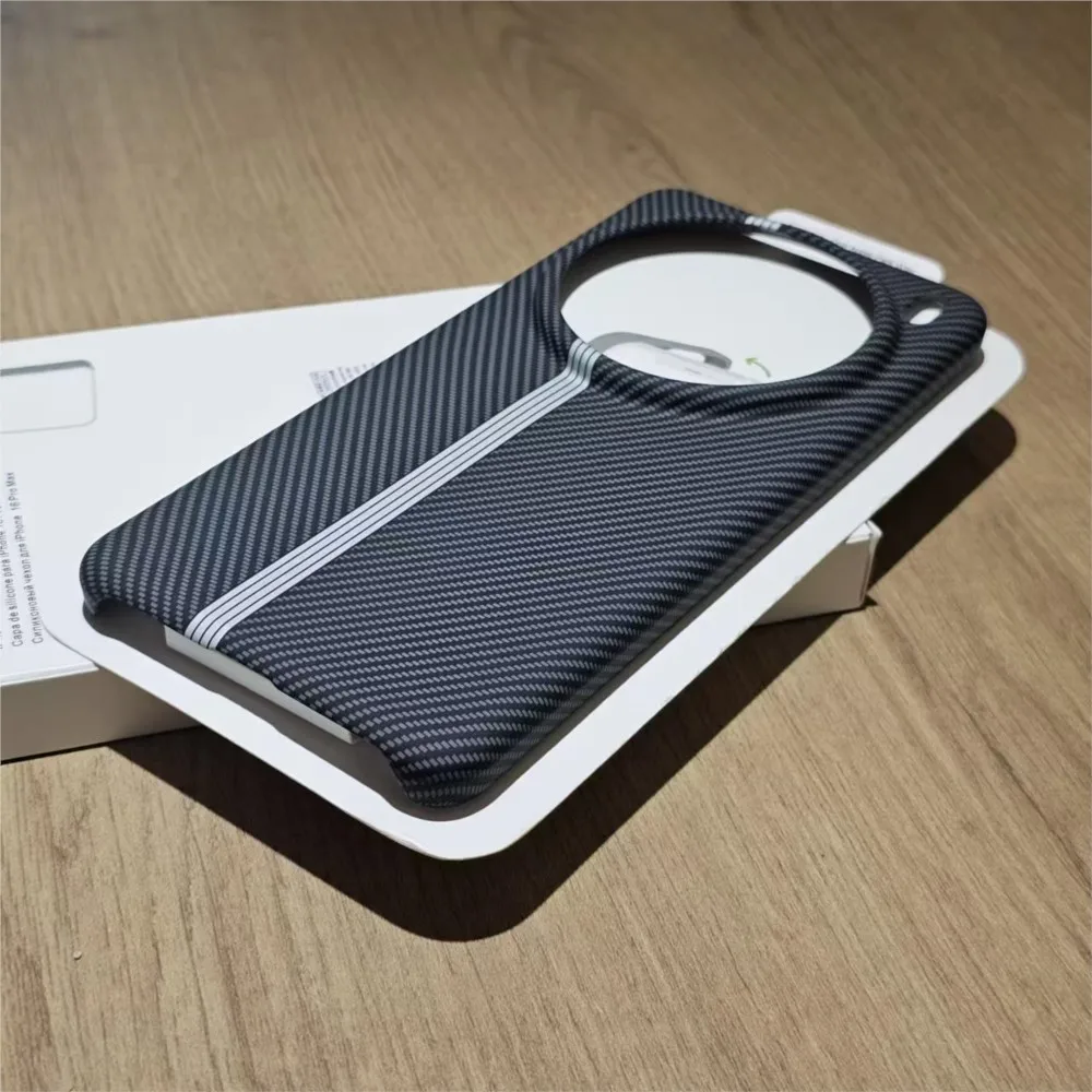 Sleek Carbon Fiber Textured Shockproof Phone Case - Matte Finish Bumper Hard Cover