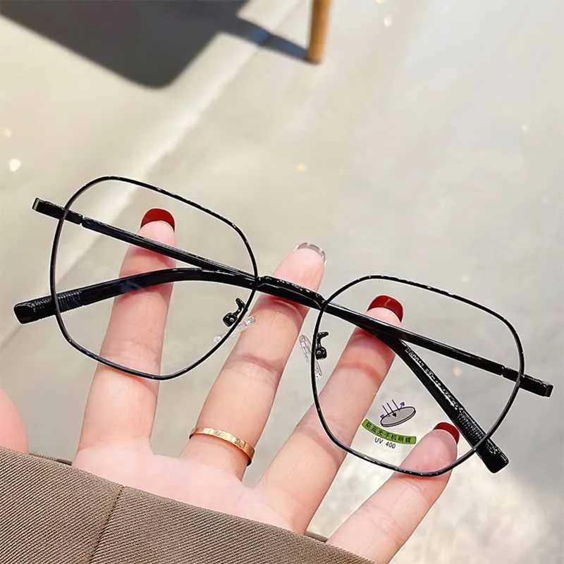 

Oulylan Metal Irregular Decor Glasses Frame Women Anti Blue Light Computer Eyeglasses Clear Metal Myopia Spectacle Frame Men