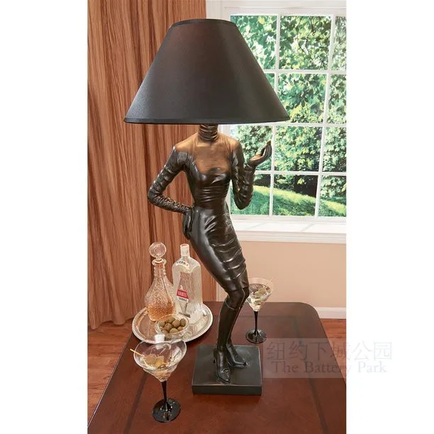 

New york Xiacheng Park imported the French portrait desk lamp of my fair lady from the Champs Elysé es.