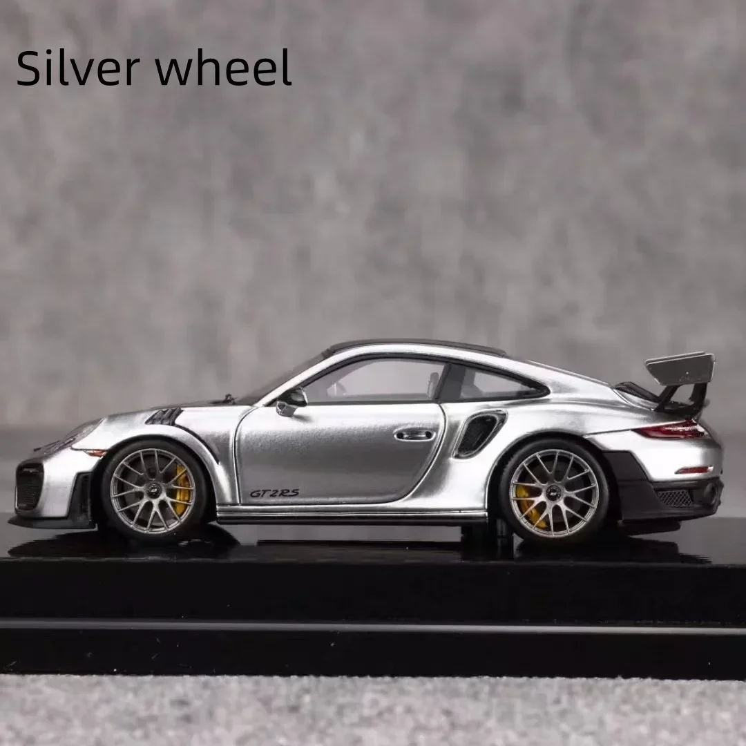 1:64 Aircooled x DMH co-signed the new custom 911 GT2 RS resin