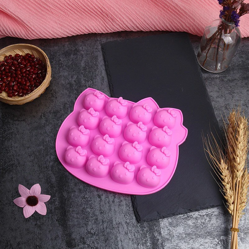 16-hole Cartoon Cat Silicone Mold Car Gypsum Mold DIY Wax Sheet Handmade Soap Home Wardrobe Aromatherapy Decoration