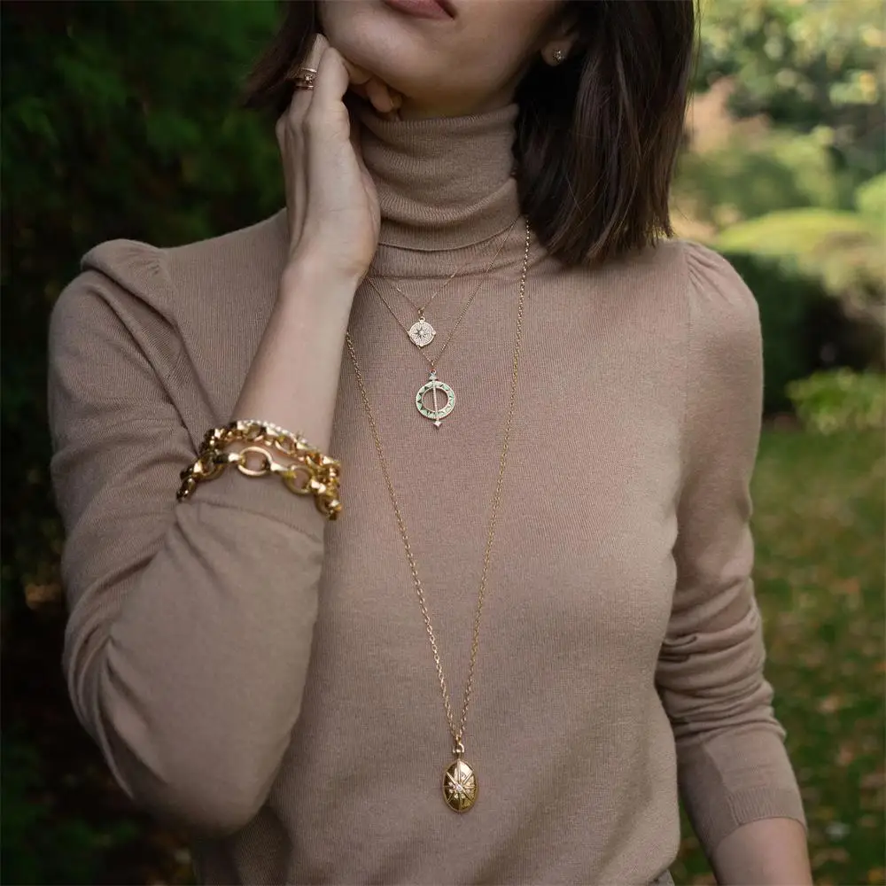 Personality Full with Cubic Zirconia Thick Star Circle Pendant Neckalce Versatile for Everyday Wear Stainless Steel Jewelry New