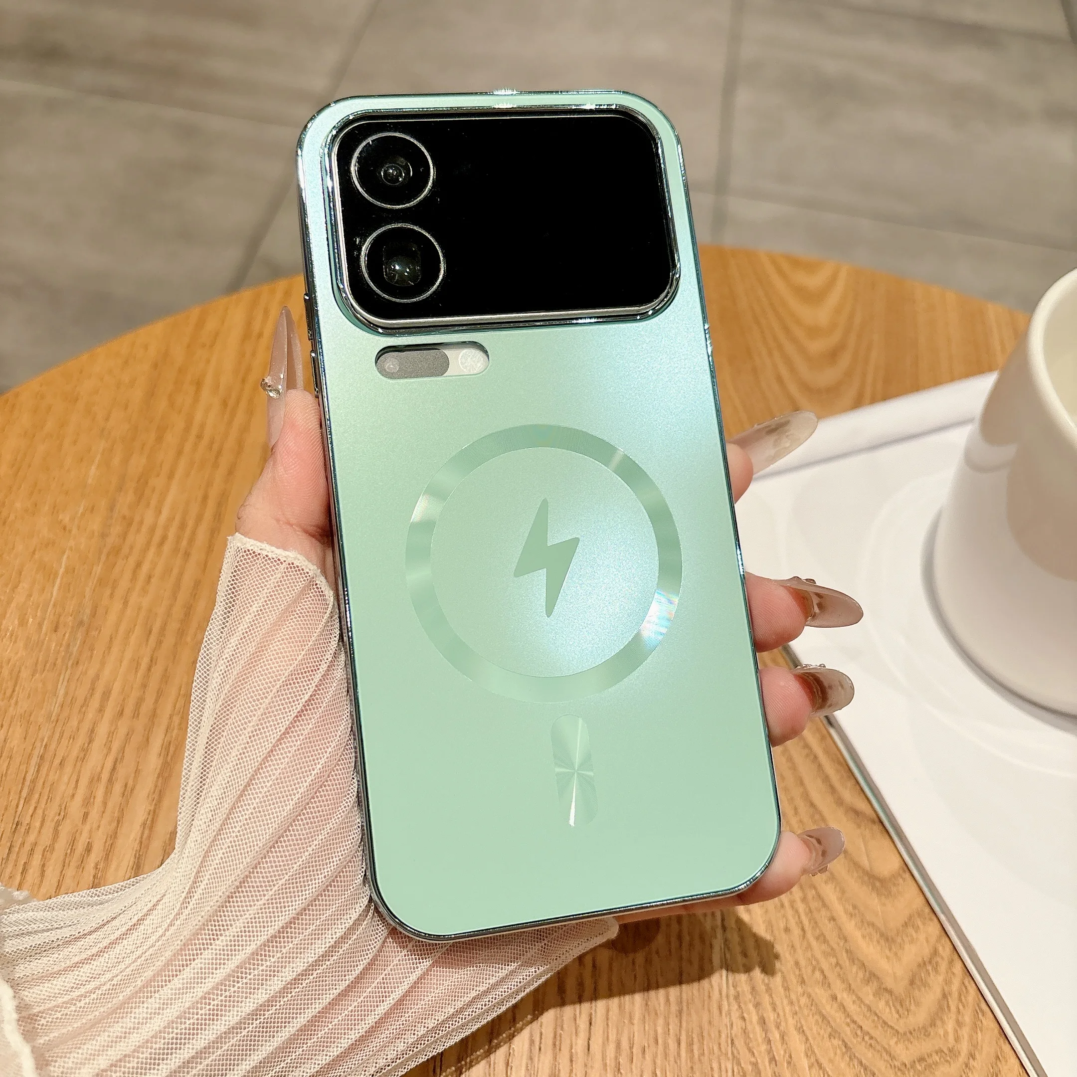 Luxury Plating Matte Magnetic Shockproof Case with Magsafe Compatibility