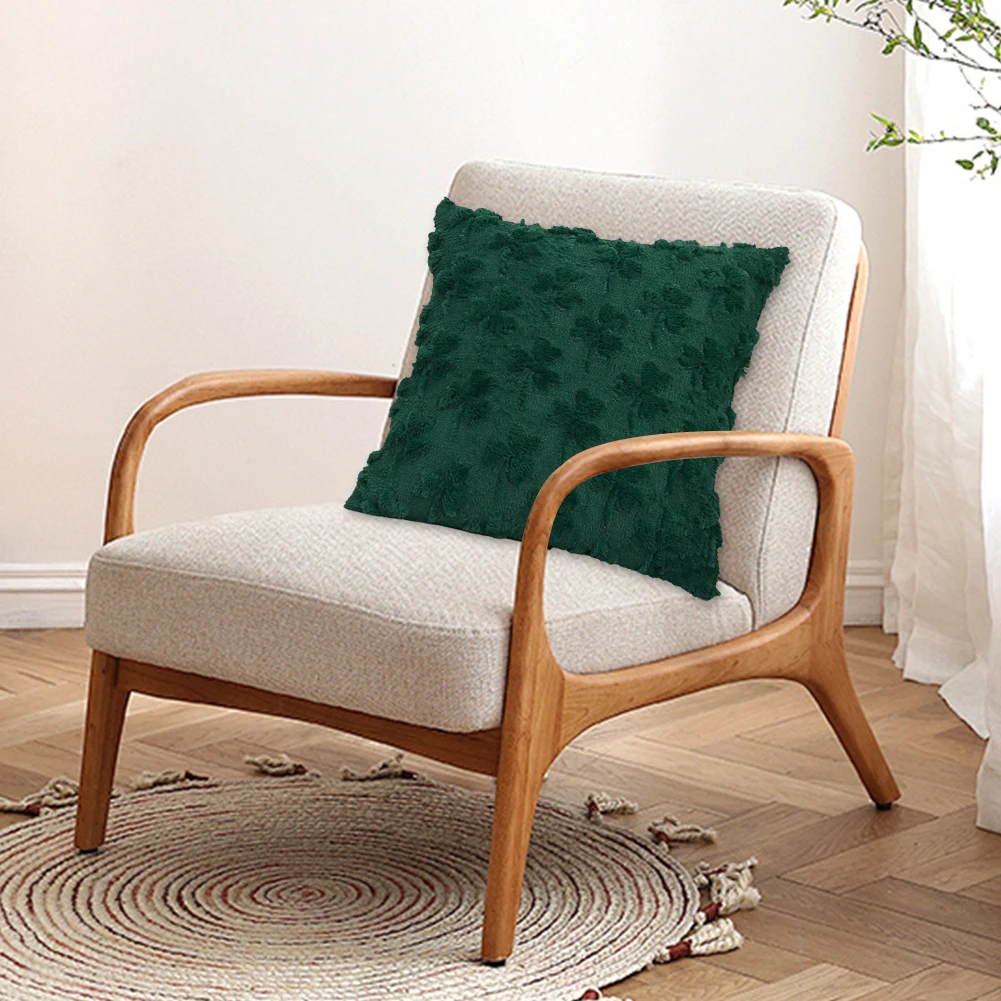 St Patricks Day Green Shamrock Pillow Covers Soft Plush Shamrock Throw Pillow Cover Faux Fur Pillowcase for Home Decor