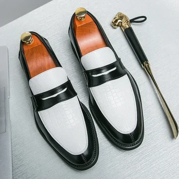 Mocassini da festa da uomo misti di colore moda Scarpe da lavoro in pelle bianca nera Articoli di lusso Estate Nuove scarpe slip-on bianche caffè 1