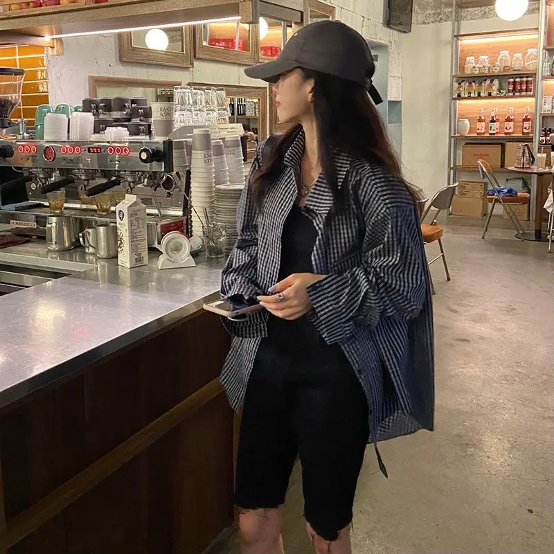 Рисунок 4 - Винтажная клетчатая рубашка QWEEK Y2k