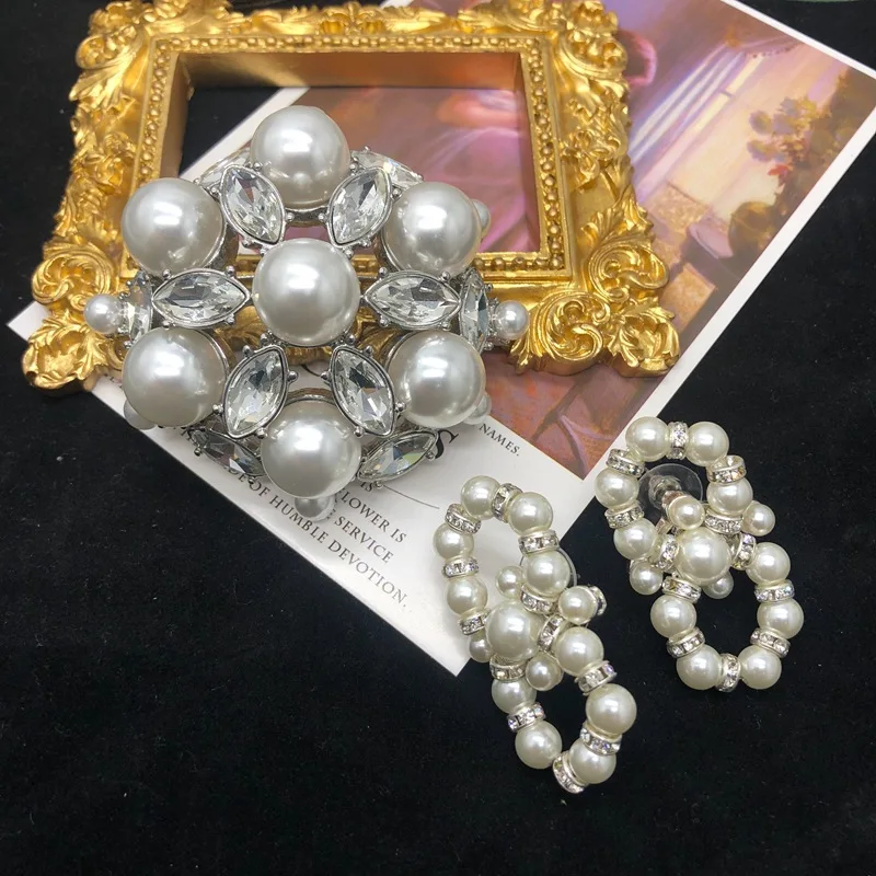 

Vintage Palace Jewelry Set Necklace for Women Jewel Pearl Brooch Earrings Marriage Anniversary Gifts Elegant Exquisite Fashion