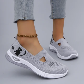 Spring New Women's Casual Sports Shoes Comfortable, Breathable, Lightweight, Wear Resistant Lazy Shoes, Soft Soled Flat Shoes