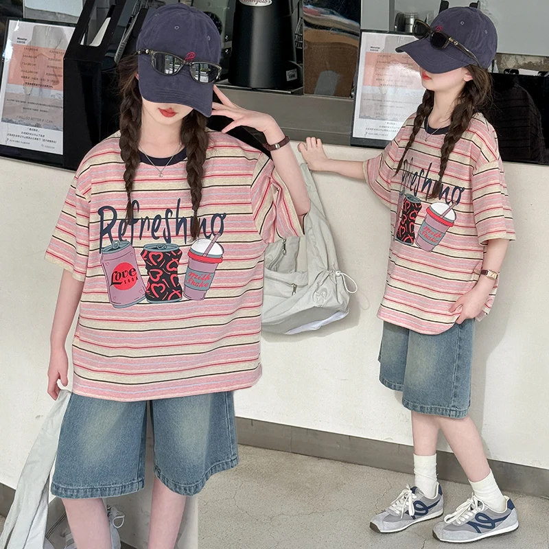 Mädchenanzug Sommer 2026 Süßes Niedliches Cartoon-Print Kurzarm-T-Shirt und Jeans-Shorts Zweiteiliges Set Kinderkleidung
