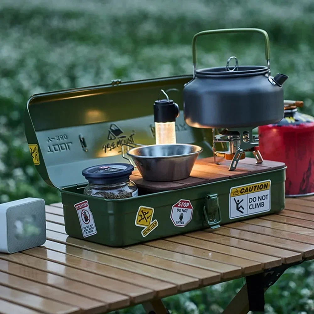 Scatola Portaoggetti per Attrezzi da Esterno, Portatile per Campeggio e Picnic, in Metallo con Manico, Contiene Oggetti Vari e Gadget da Campeggio - immagine 2