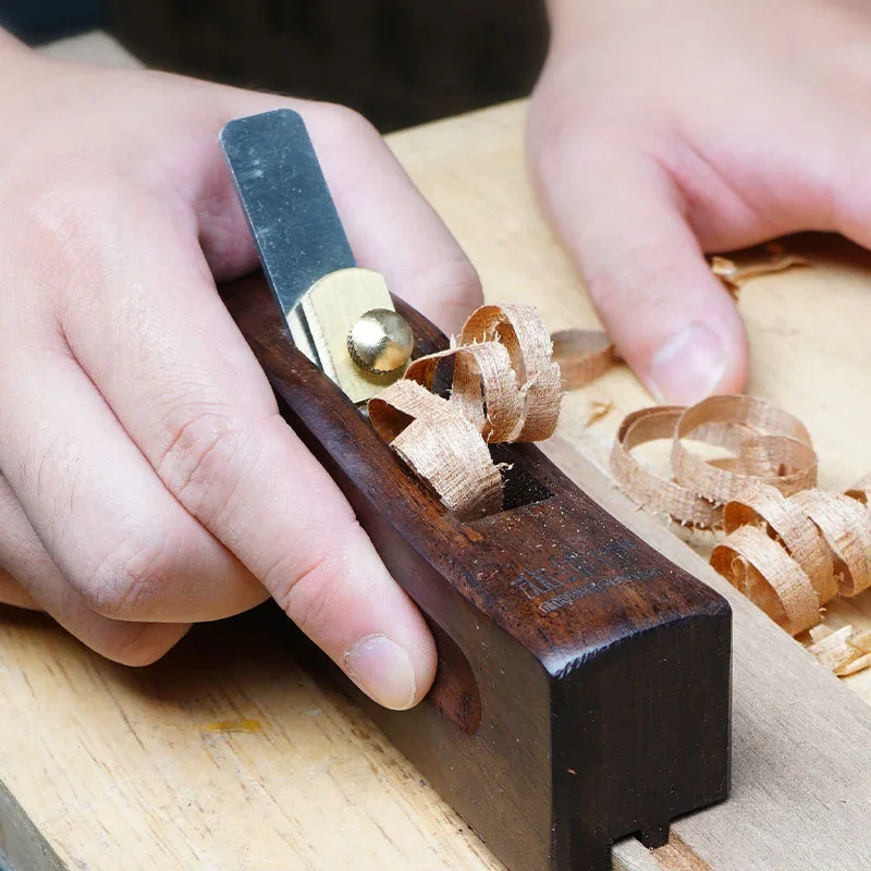 Woodworking Hand Tools Wood Hand Planer DIY Woodworking Handheld Trimming Planer Carpenter Wood Cutting Tool Trimming Chamfe Edge Sloping wood trimming tool
